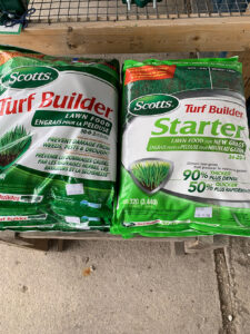 Scotts Turf Builder grass seed bags
